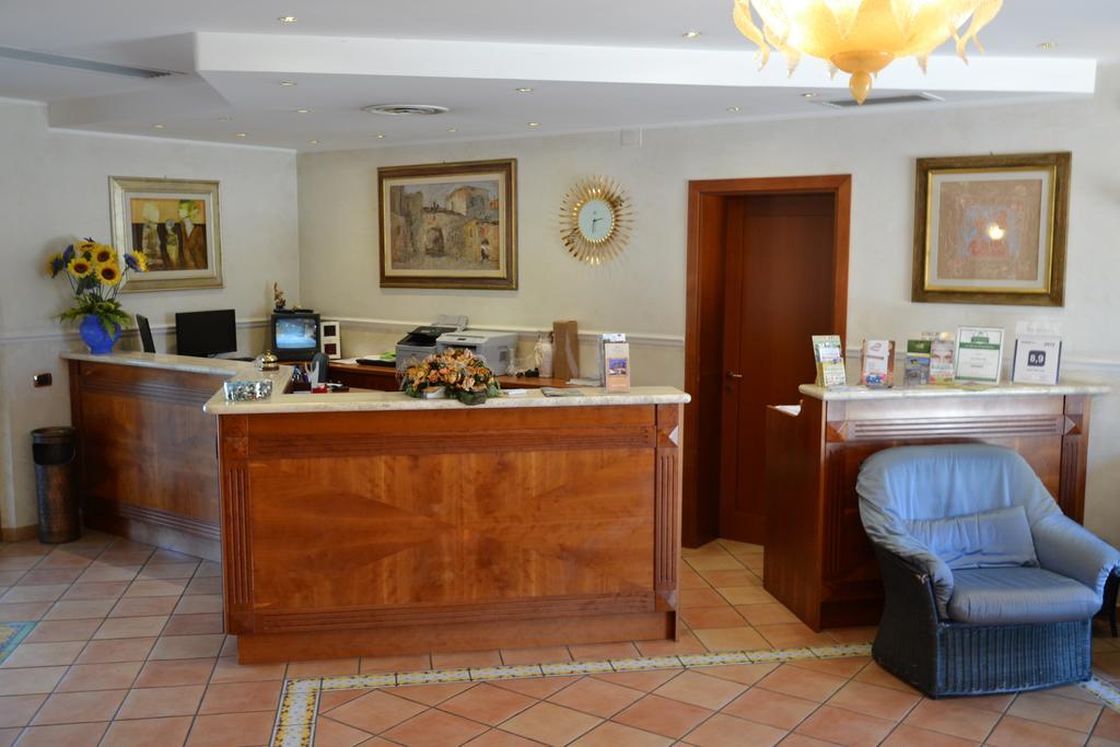 Villa Luigi Hotel & Restaurant Nuova Gestione Villa Rosa Di Martinsicuro Exterior photo