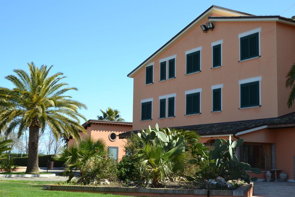 Villa Luigi Hotel & Restaurant Nuova Gestione Villa Rosa Di Martinsicuro Exterior photo