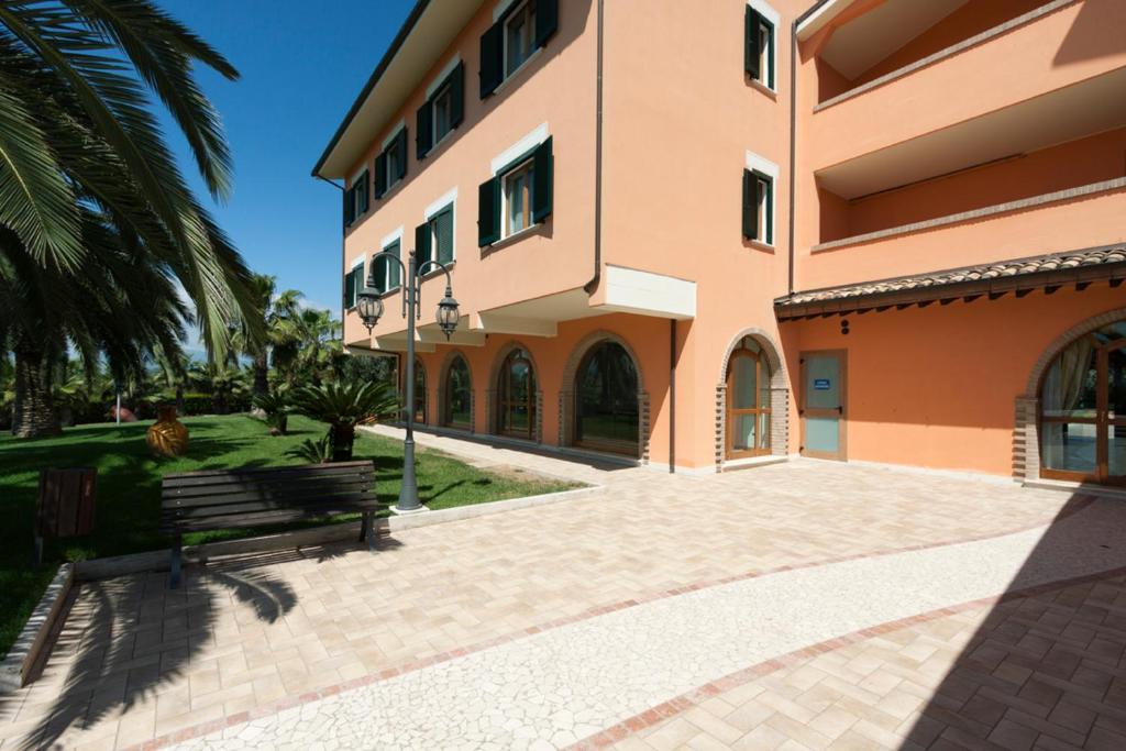 Villa Luigi Hotel & Restaurant Nuova Gestione Villa Rosa Di Martinsicuro Exterior photo