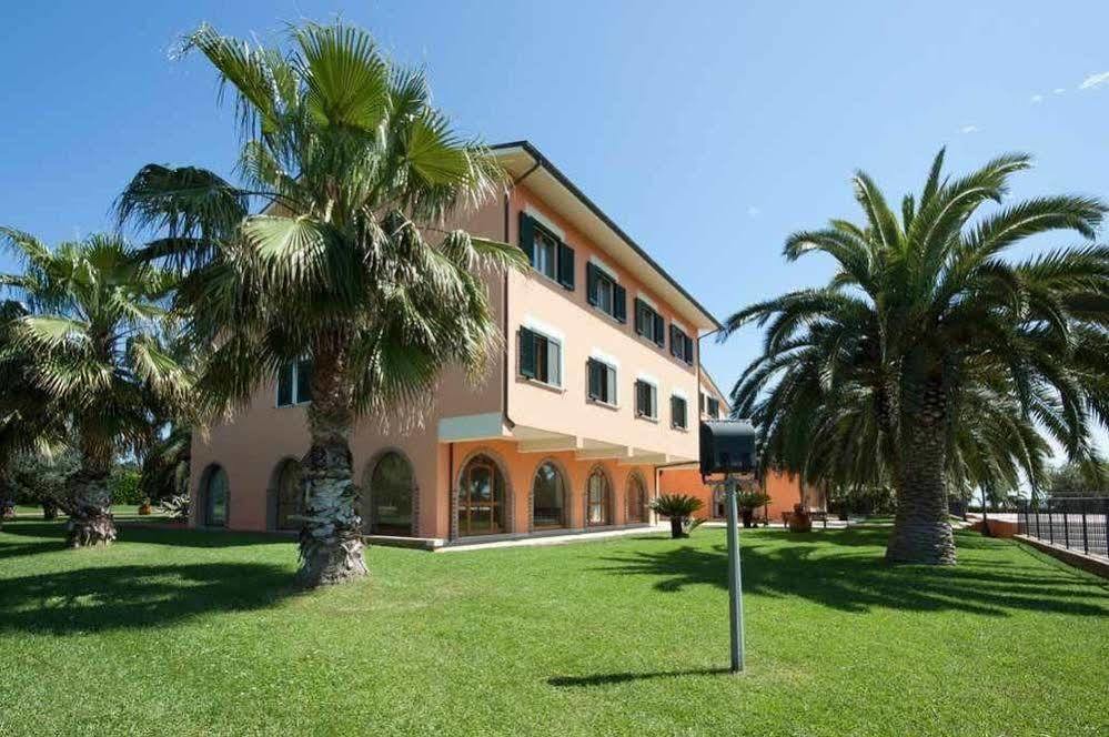 Villa Luigi Hotel & Restaurant Nuova Gestione Villa Rosa Di Martinsicuro Exterior photo